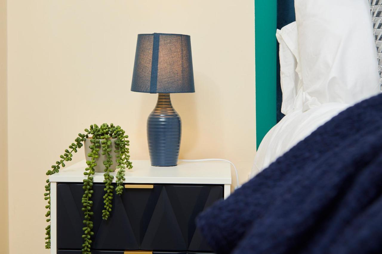 Exquisite Cambridge Abode - Sleeps 6 - Parking Leilighet Eksteriør bilde