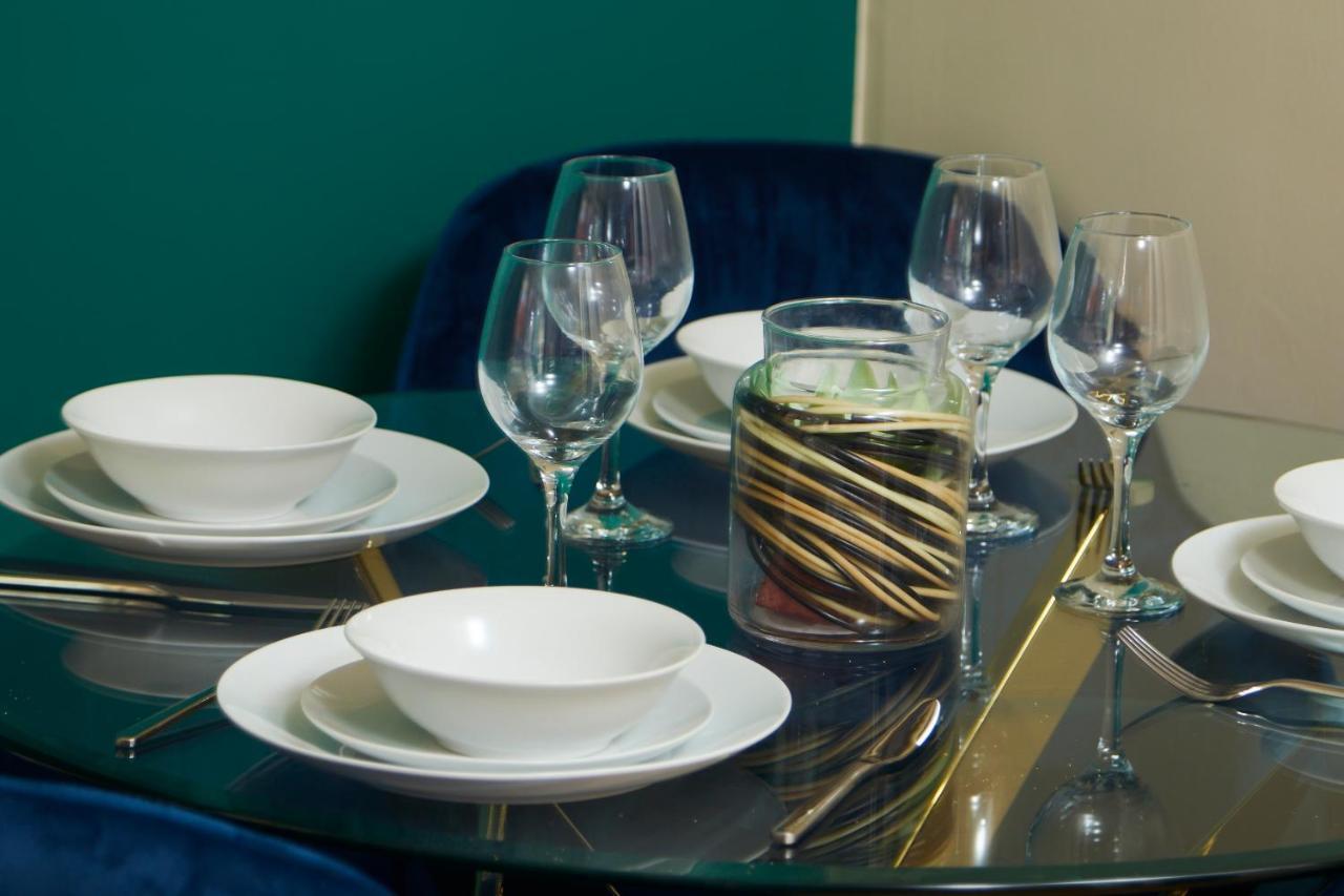 Exquisite Cambridge Abode - Sleeps 6 - Parking Leilighet Eksteriør bilde