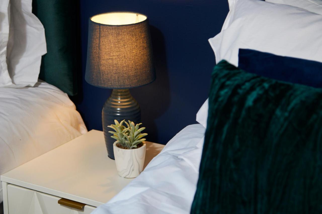 Exquisite Cambridge Abode - Sleeps 6 - Parking Leilighet Eksteriør bilde